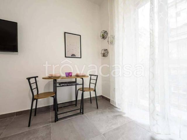 Monolocale in affitto a Municipalità 3, Campania