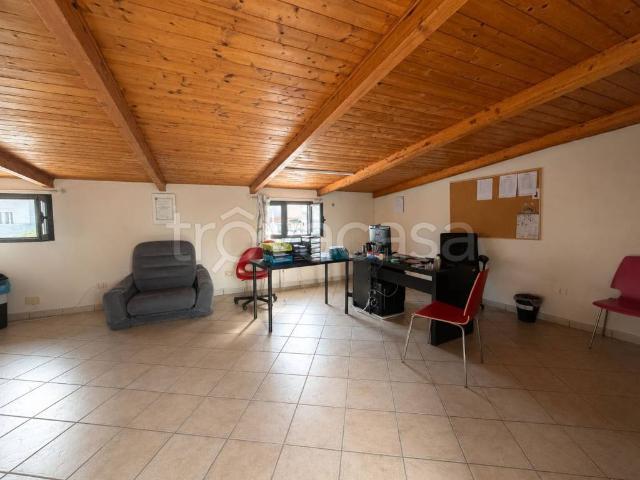 Loft in affitto a Borgo San Lorenzo, Aversa