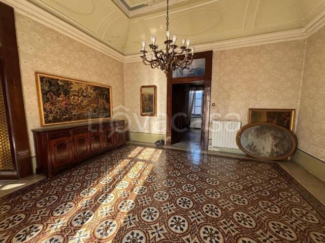 Appartamento in affitto a San Lorenzo, Napoli