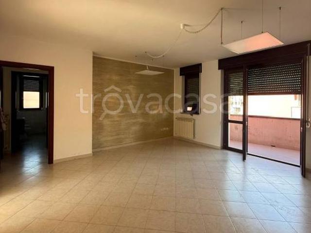 Appartamento in affitto a Calvi, Baronissi
