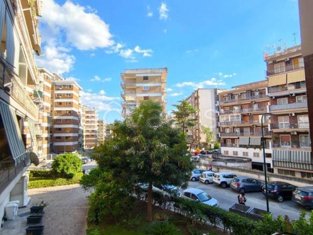 Appartamento in affitto a Municipalità 10, Campania