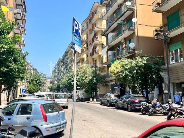 trilocale in affitto a Salerno, Torrione