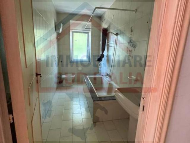 Villa Indipendente in affitto a Giugliano In Campania, Campania