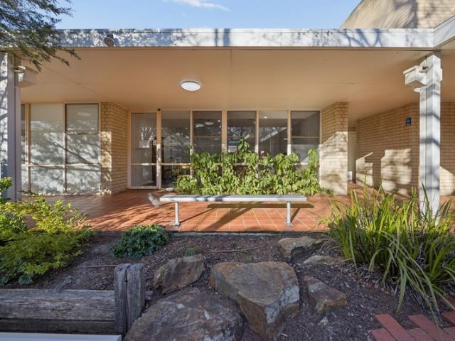 Office for rent in Turner, North Canberra