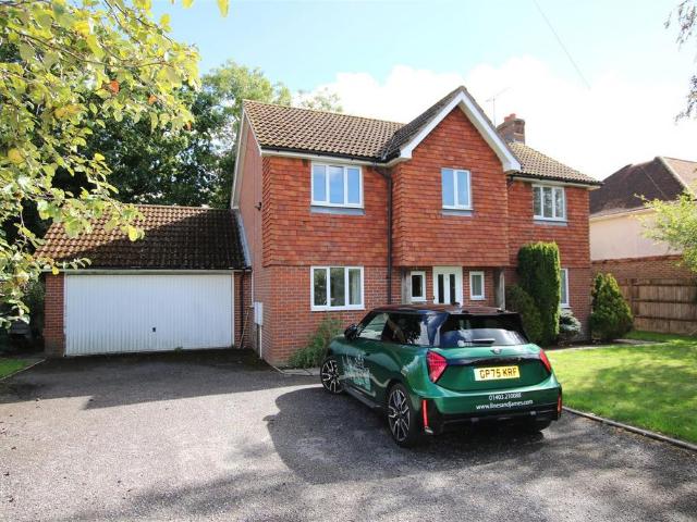 House for rent in Roffey, Horsham