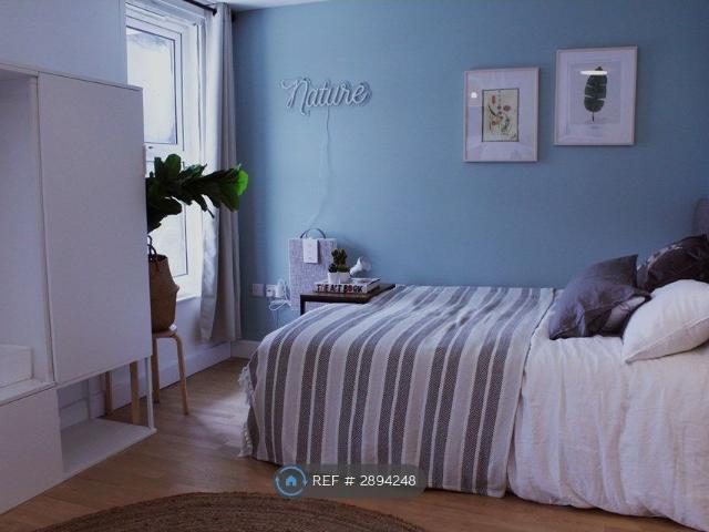 Room for rent in City Centre, South Yorkshire