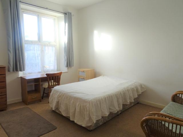 Room for rent in Falcon Lodge, Wales
