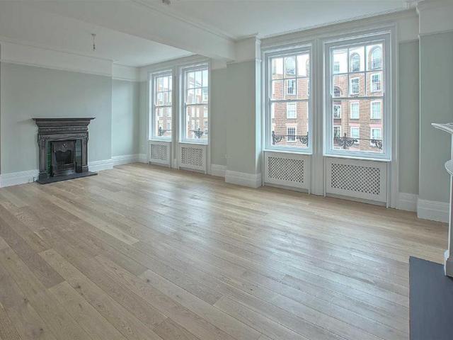 House for rent in West Kensington, Greater London