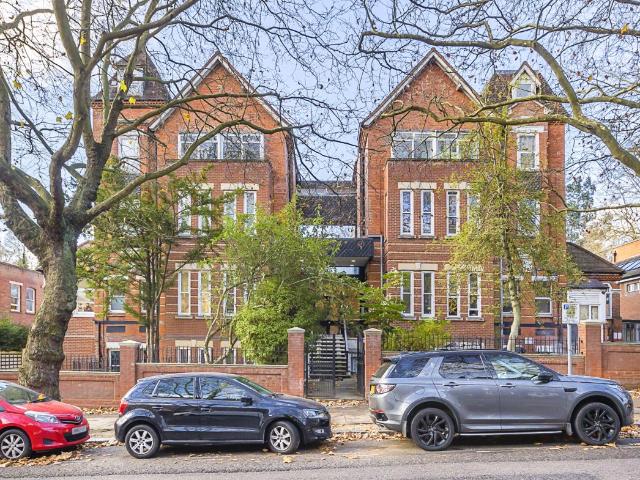 Studio for rent in Belsize Park, Greater London