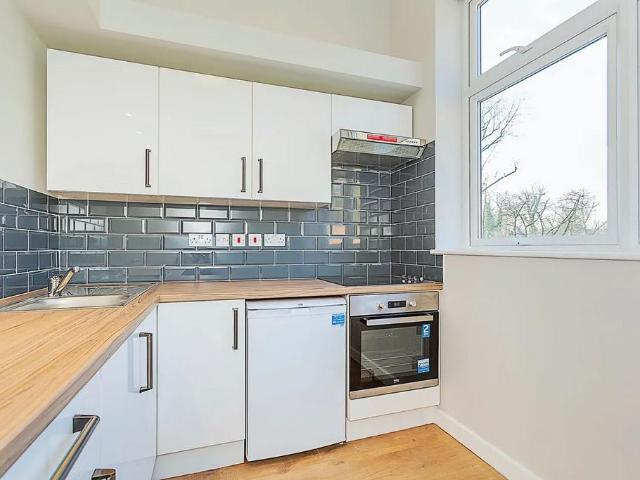 House for rent in Belsize Park, Greater London