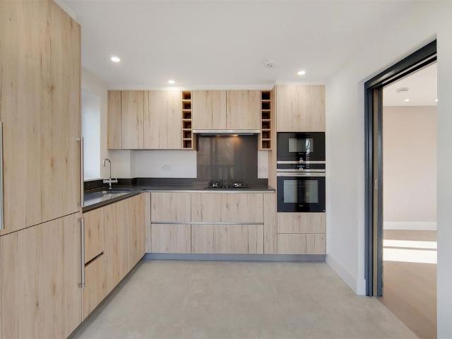 Apartment for rent in Swiss Cottage, Greater London