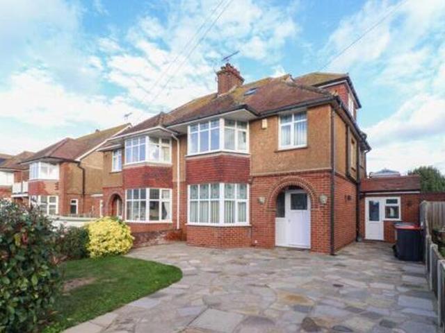 House for sale in Acol, Kent