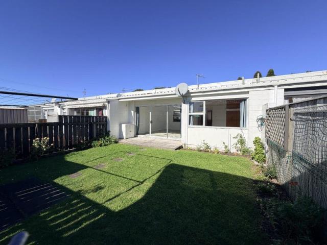 Apartment for rent in Hillsborough, Taranaki