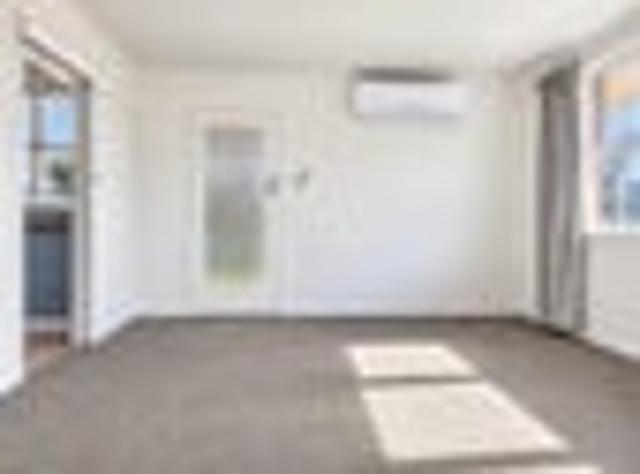 Townhouse for rent in Hillsborough, Taranaki