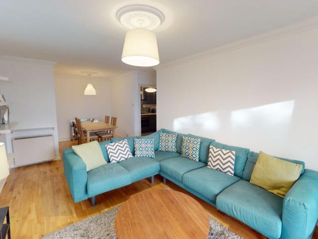 Apartment to rent in Bluebell, North Tipperary