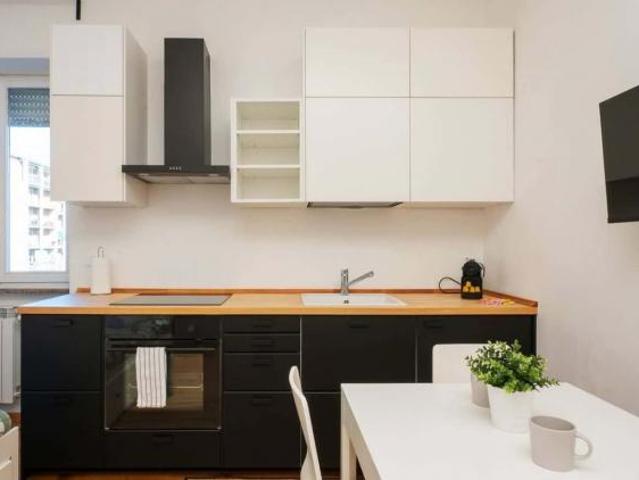 Appartamento in affitto a Municipio 9, Milano