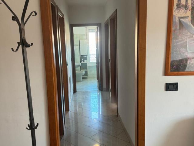 Appartamento in affitto a Centro Ovest, Serra Riccò