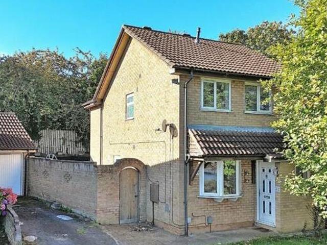 House for sale in Northampton, Northamptonshire
