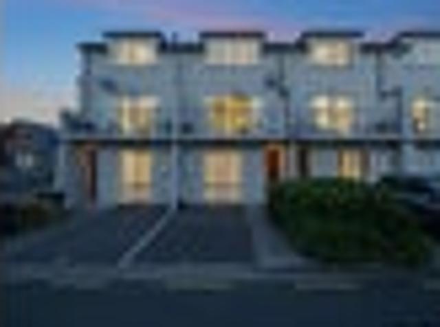 Apartment for sale in Addington, Canterbury