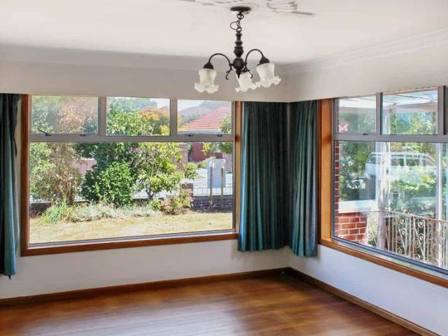 House for rent in Chaslands, Canterbury