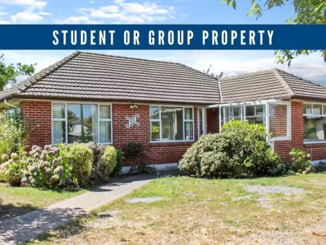 House for rent in Chaslands, Canterbury