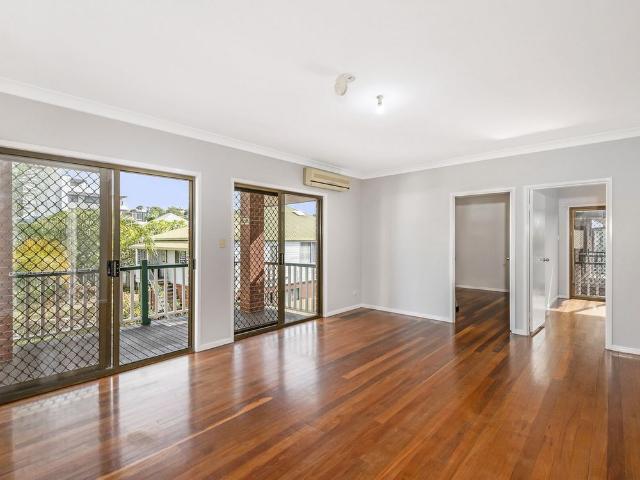 Townhouse for rent in Toombul, Queensland