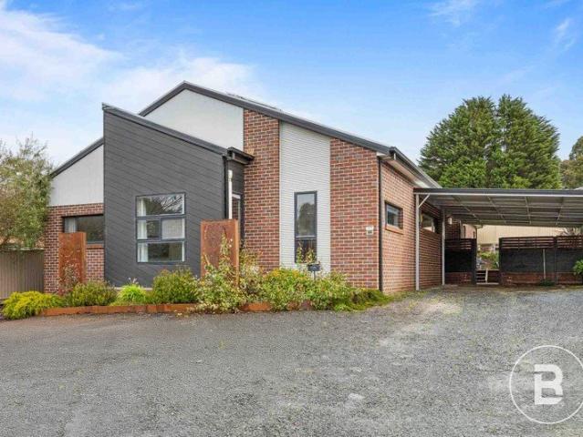 House for sale in Canadian, Ballarat