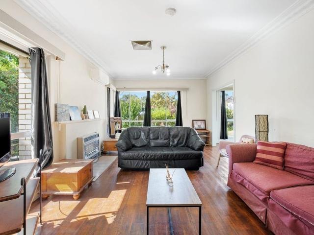 House for rent in Burwood, Melbourne
