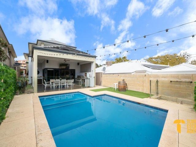 House for sale in Alfred Cove, Western Australia
