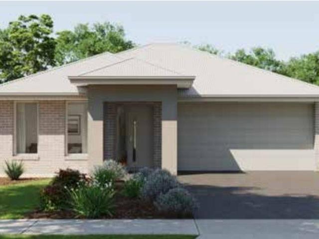 Cottage for sale in Clyde North, Melbourne