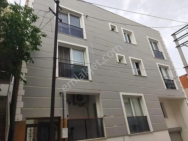 Bayrakli, İzmir içerisinde satılık mülk