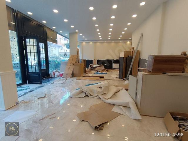 Fetih Mahallesi, Ataşehir içerisinde satılık Dükkan