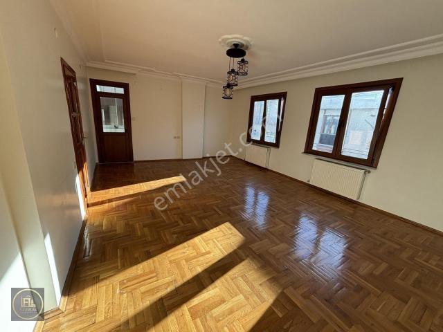 Üsküdar, İstanbul içerisinde kiralık mülk