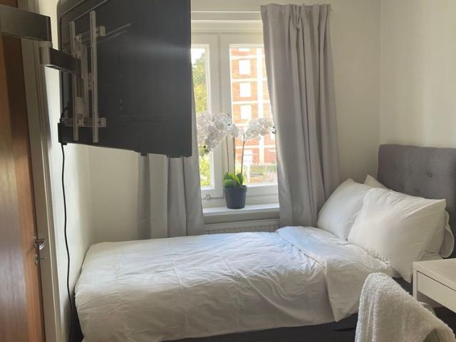 Rum hyra i Solna, Stockholm