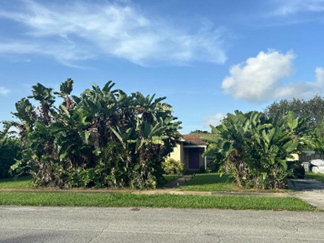 House for sale in Lake Park, Florida