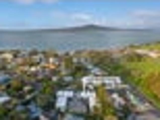 House for sale in Narrow Neck
