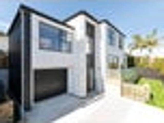 Townhouse for sale in Wairau Valley, Oroua County