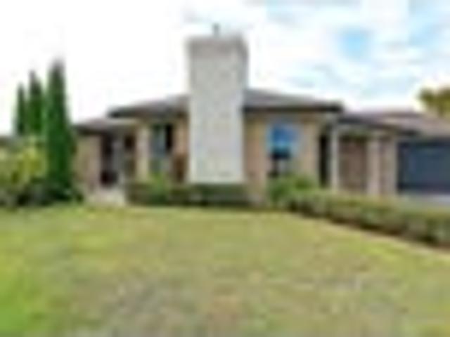 Townhouse for rent in Woodridge, Hamilton City