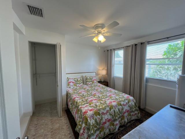 Room for rent in Seminole, Florida