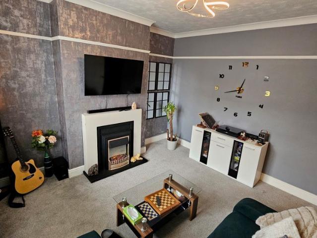 Apartment for rent in Wrenthorpe, West Yorkshire