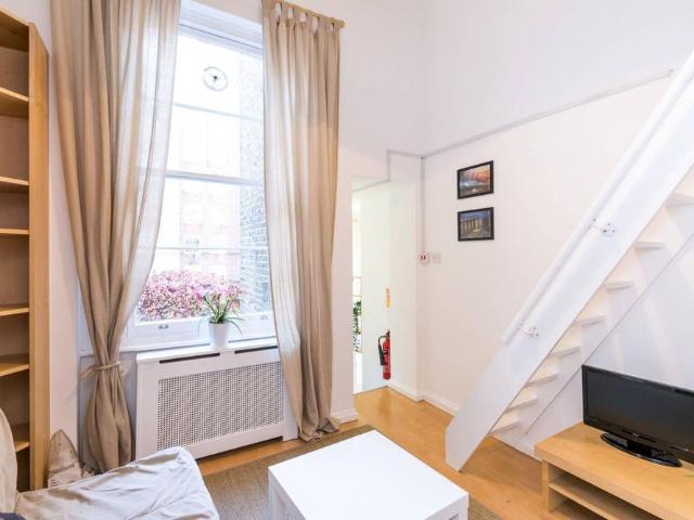 Studio for rent in Tachbrook Estate, Greater London