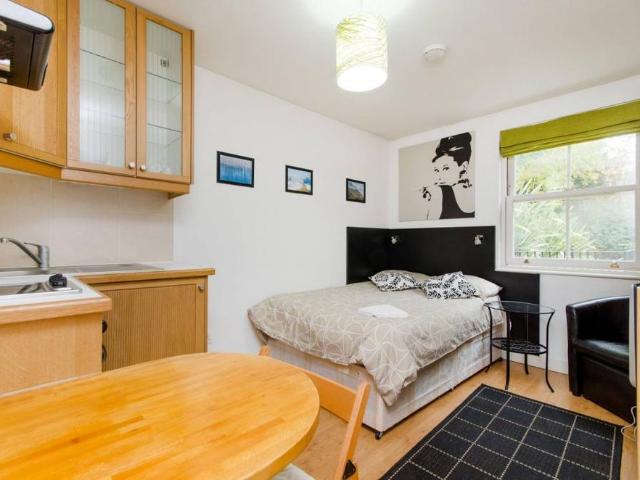 Studio for rent in West Hampstead, Greater London
