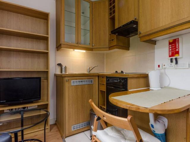 Studio for rent in West Hampstead, Greater London