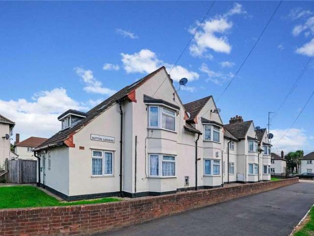 Flat for sale in Thames View, Greater London