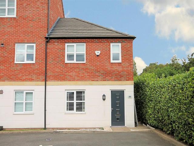 House for rent in Kettlebrook, Staffordshire