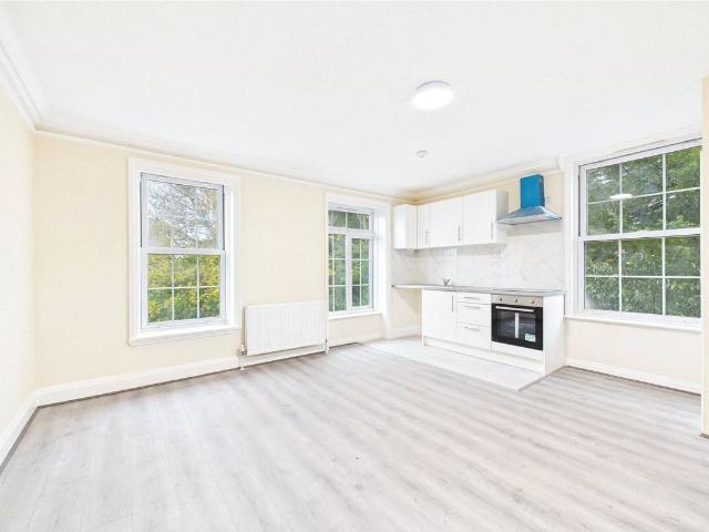House for rent in Wash Common, Enborne