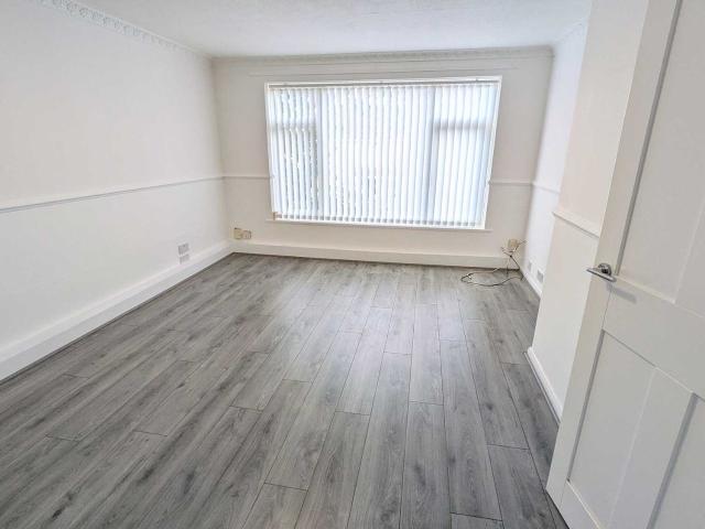 Apartment for rent in Bakers Green, Huyton