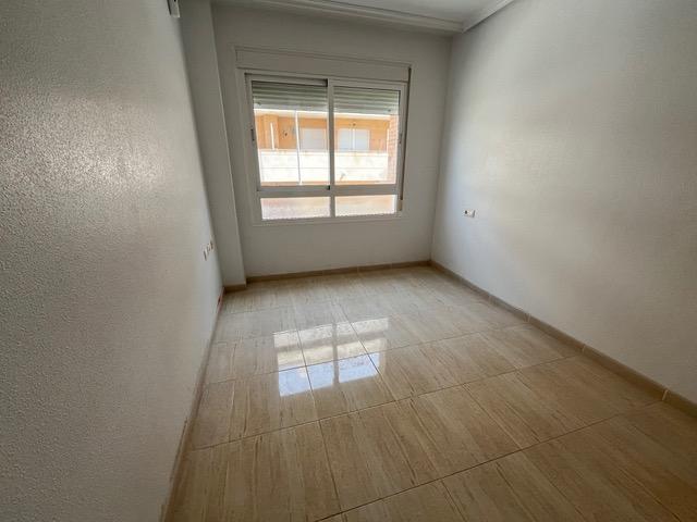 Piso en venta en Los Montesinos, Barrio de los Miras
