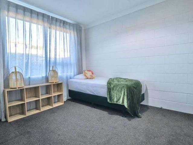 Apartment for sale in Edgeware, Canterbury