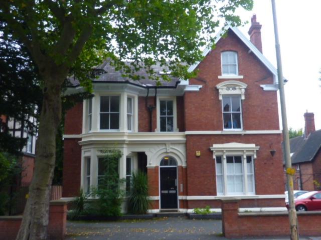 House for rent in Dixons Green, West Midlands